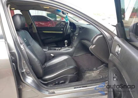 2013 Infiniti G37 Journey z USA, uszkodzony, nr VIN JN1CV6AP5DM724779